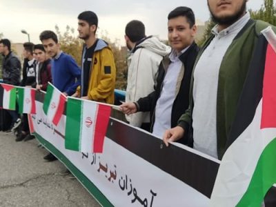 زنجیره انسانی دانش آموزان و کادر درمان تبریز در حمایت از مظلومان غزه+ تصاویر