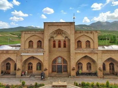 وزیر میراث فرهنگی:  محل مناسب برای عرضه صنایع دستی در مرند ایجاد می‌شود
