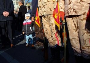 بدرقه فرزندان گمنام روح‌الله با نوای «یا زهرا»‌ در تبریز