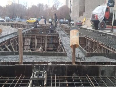 اجرای بتن ریزی فونداسیون سالن ورزشی امیرکبیر