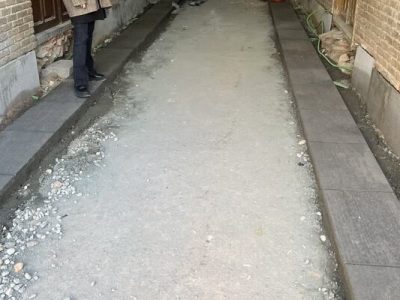 آغاز عملیات اجرای سنگفرش ورودی کاروانسرای امیر