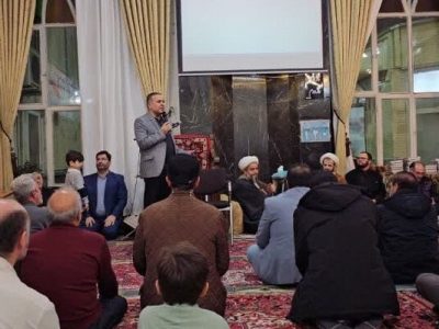 حضور شهردار منطقه ۸ در مسجد قره باغی ها و رسیدگی به مشکلات مردمی