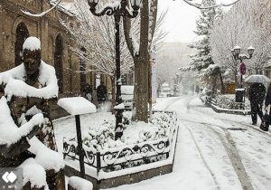 برف مدارس تبریز را غیرحضوری کرد