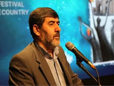 هنر و تئاتر باید شادی بخش و امید دهندهی جامعه باشد