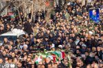 فیلم| بدرقه سردار عاشورایی بر دوش مردم تبریز با نوای «حسین، حسین»