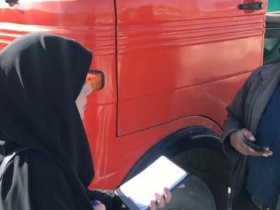 بابا از چاه، نان آورد /کسب روزی حلال با بوی نامطبوع/ «دستهای کثیف» به دنبال «پولهای تمیز»