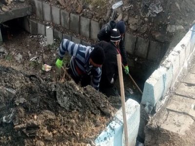 جمعآوری ۸ تن لجن از کانال آبهای سطحی شمالغرب تبریز