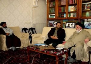 دیدار عضو شورای شهر و شهردار منطقه ۴ تبریز با خانواده شهید والامقام «سید احمد موسوی اصل»
