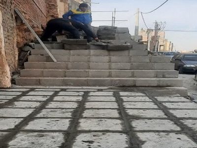 عملیات پله گذاری در معابر شیبدار محله علی بقال وسعت می‌گیرد