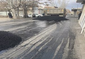 آسفالت ریزی ۱۳۲ تنی شهرداری منطقه ۱۰ تبریز طی هفته اخیر