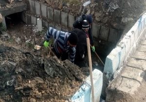 جمعآوری ۸ تن لجن از کانالهای خروجی شمالغرب تبریز
