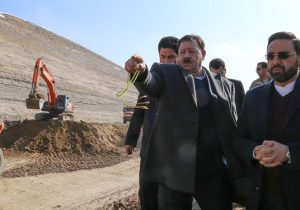 معاون اول رئیس جمهور اعتبار ۱۳۰۰ میلیارد تومانی آزادراه تبریز- ارومیه را امضا کرد
