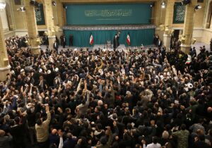 کفه انتخاب به سنگینی سرنوشت ایران