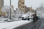 محلول پاشی و برف روبی معابر شرق تبریز توسط شهرداری منطقه ۵