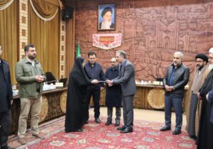 تجلیل شهردار و اعضای شورای اسلامی شهر تبریز از مادران و همسران شهدا