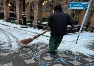برف روبی پارکها و بوستان‌های سطح شهرداری منطقه یک