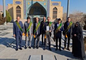 میثاق مجدد کارکنان منطقه یک با شهدا در گلزار شهدای ملک