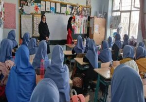 برگزاری طرح "سفیران اجتماعی" در مدرسه ایثار برگزار شد