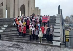 تداوم برگزاری تور تبریز گردی برای دانش آموزان مدارس حوزه منطقه ۱۰