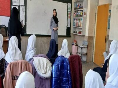 طرح سفیران اجتماعی با موضوع «آسیب های فضای مجازی » در مدرسه شهید فیاضبخش برگزار شد