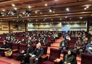 برگزاری دوره‌های آموزشی تئوری و عملی آشنایی با اصول هرس درختان