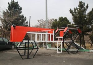 ساخت و نصب المان تراکتور و نصب در پارک چشم انداز
