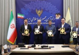 امضای تفاهم نامه ساخت چند پروژه ریلی با سرمایه‌گذار خارجی