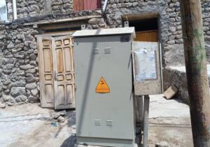 پایان عملیات اصلاح و تعویض تابلوهای برق در روستای تاریخی کندوان