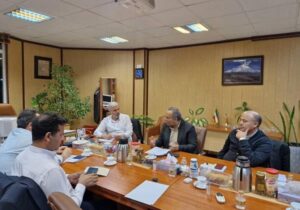 نشست صمیمانه مدیرعامل آبفای آذربایجان شرقی با نماینده مردم شبستر در مجلس شورای اسلامی  درباره راهکارهای رفع مشکلات آبرسانی منطقه
