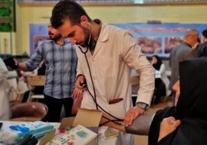 خروش مهر در دل محرومیت/ جهاد پزشکی با نسخه‌های رایگان لبخند را به شهروندان بازگرداند