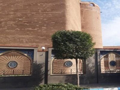 فرم دهی مکعبی شکل درختان نارون در پیاده راه ارک تبریز