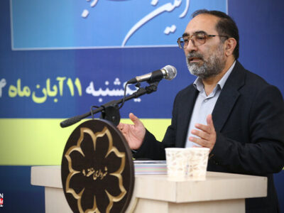 الگوی توسعه‌ی شهرهای اسلامی مسجدمحور بودن است / تا حل مشکلات آخرین نفر در خاوران همراه مردم هستیم