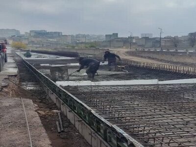 پیشرفت عملیات ساخت و بتن‌ریزی در دوربرگردان دوکمال با هدف ارتقای ایمنی و سامان‌دهی ترافیک