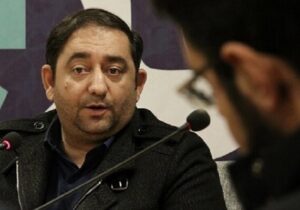 توسعه زیرساخت‌های ورزشی با اجرای زمین‌های چمن مصنوعی در محلات مختلف شهر در سال جاری