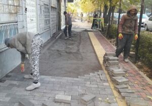 پیشرفت ۷۰ درصدی پروژه کفسازی در پیاده‌رو های خیابان ۱۷ شهریور