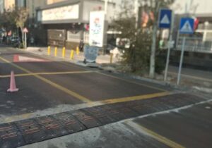 نصب هشت سرعتکاه در مسیر بی آرتی توسط شهرداری منطقه ۲