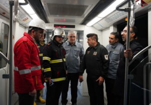 مانور اطفاء حریق و امداد و نجات در مترو تبریز برگزار شد