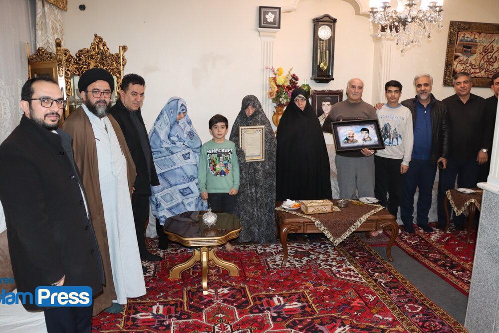 دیدار شهردار تبریز با خانواده معظم شهیدان والامقام «مهدی حداد» و «فرج رافضی» دیدار شهردار تبریز با خانواده معظم شهیدان والامقام «مهدی حداد» و «فرج رافضی»