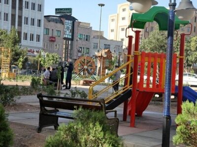 ساماندهی بوستان هاشمیه با نوسازی سرویس بهداشتی و اجرای سنگفرش