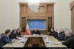 مدیریت استان با تمام ظرفیت به دنبال حل مشکلات واحدهای تولیدی، اصناف و بازاریان است
