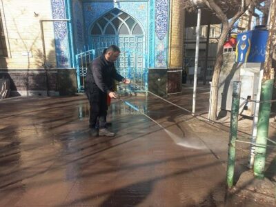 تداوم پاکسازی معابر منتهی به مساجد حوزه منطقه ۱۰ تبریز