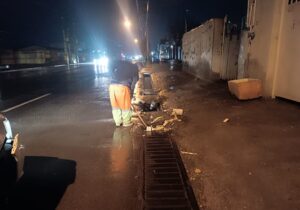 رفع آبگرفتگی میدان شهید مدنی و کانال جاده مایان