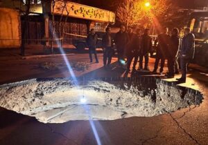 پایان عملیات شبانه مهار ترکیدگی لوله در خیابان ارهگر تبریز؛ بازگشت سریع پایداری شبکه آب