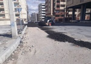 رفع کیست آسفالت و انجام زیرسازی در معابر منطقه ۵ تبریز