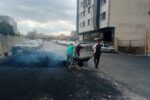 تداوم بهسازی معابر در منطقه یک تبریز؛ اجرای آسفالت دستی و چالهزدایی در مسیرهای مختلف