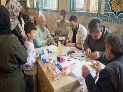 ویزیت پزشکی ۳۵۰ شهروند در اردوی جهادی شهرداری منطقه ۲ در شمس‌آباد تبریز
