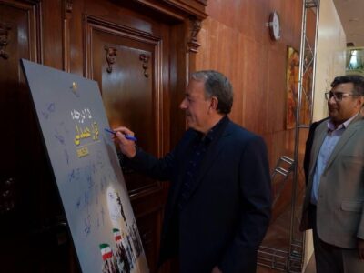 بازنشستگان برق تبریز در کنار پویش «۲۵ درجه؛ قرار همدلی»