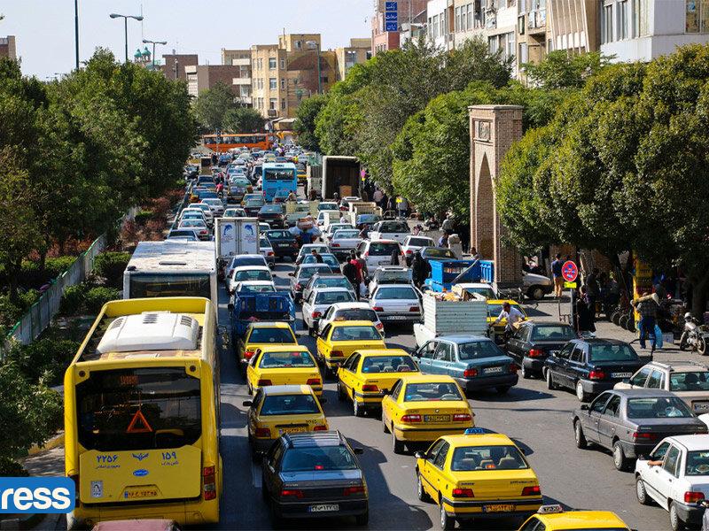 صبح‌ها اوج تردد تبریز؛ علت ترافیک عصرگاهی توقف‌های دوبله !
