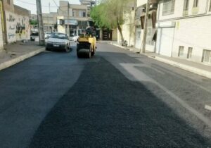 تداوم نهضت بهسازی معابر در شمالغرب تبریز؛ توزیع یک هزار و ۱۳۰ تن آسفالت طی یک هفته گذشته