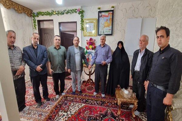 ️دیدار شهردار منطقه یک تبریز با خانواده شهید والا مقام "بهنام پیغامی"